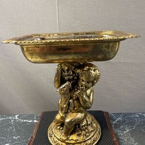 Antique/vintage Hollywood Regency Cherub Soap Dish Gold Tone Metal